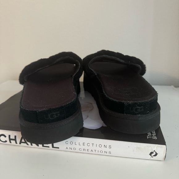 $100 Ugg Women's Shoes Ugg Laton Fur Platform Slides - Picture 4 of 6
